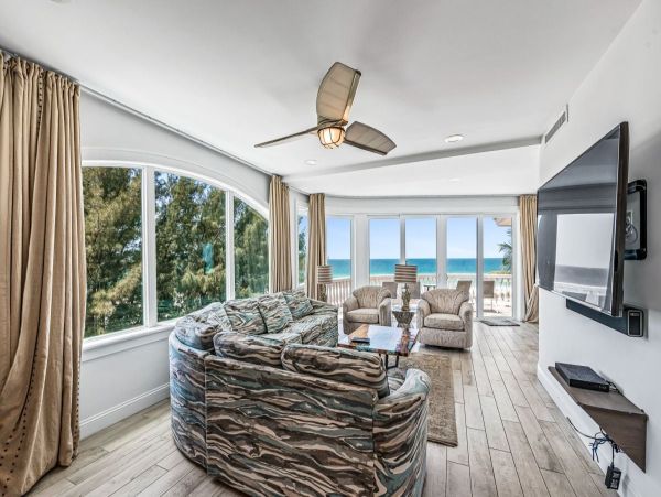 Anna Maria Island Beachfront Vacation Rental - Nine Bedroom Luxury Gulf Coast Home